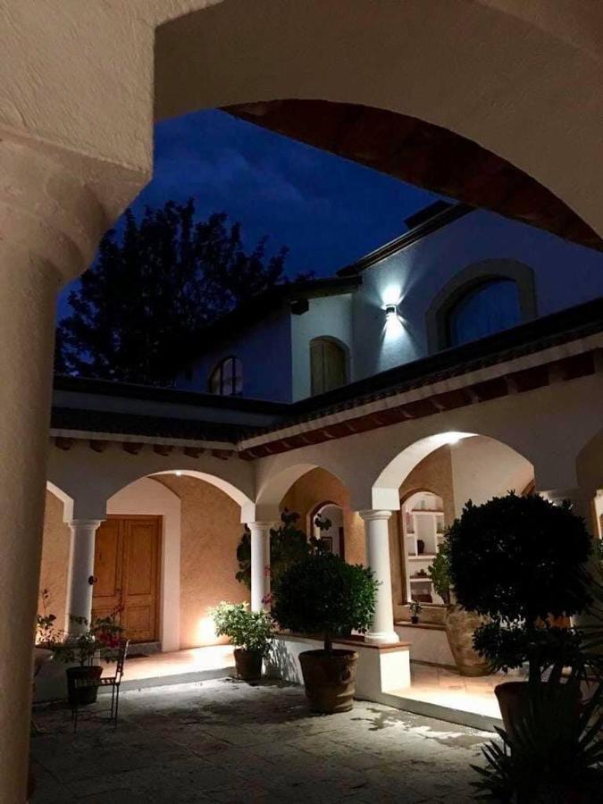 La Casona de los Colibríes El Pueblito  Exterior foto