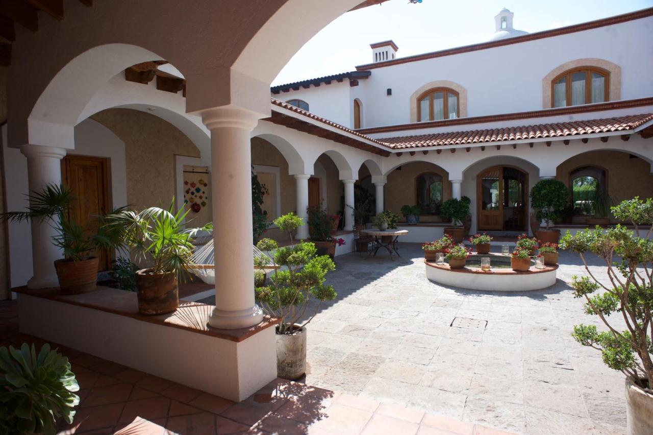 La Casona de los Colibríes El Pueblito  Exterior foto